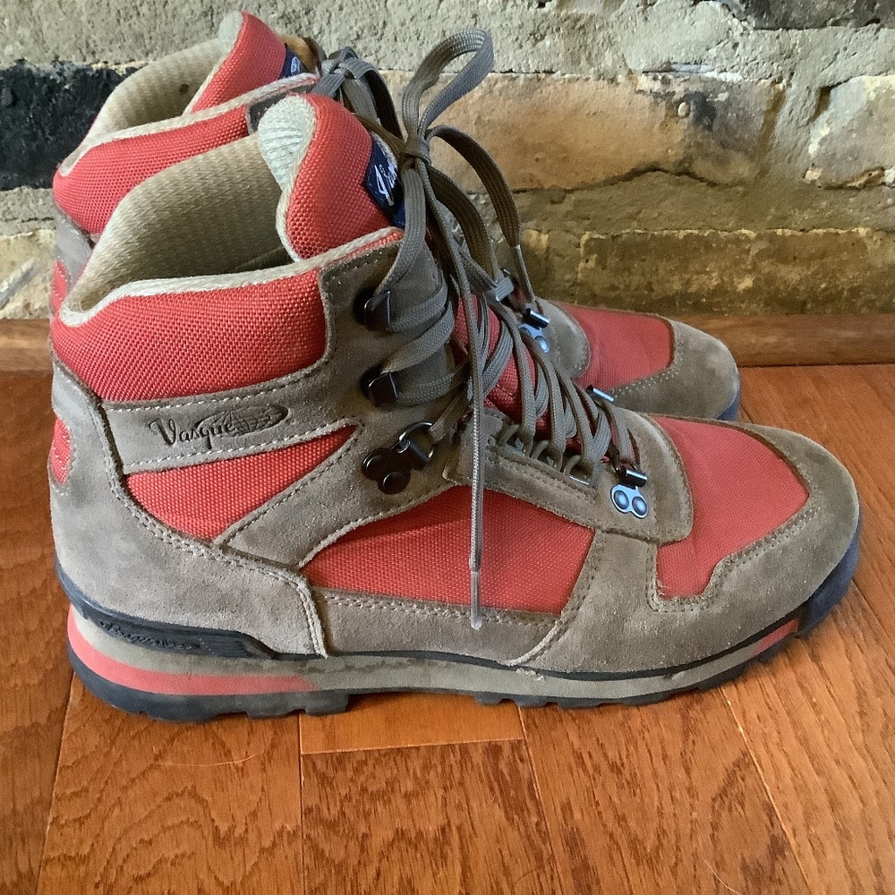 Mens Vasque hiking boots, size 10.5